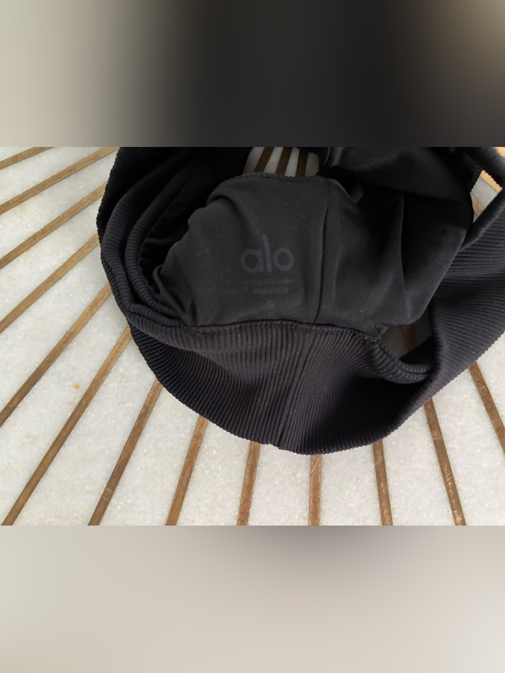 ALO Yoga Slit Bra (like new) - Picture 7 of 7